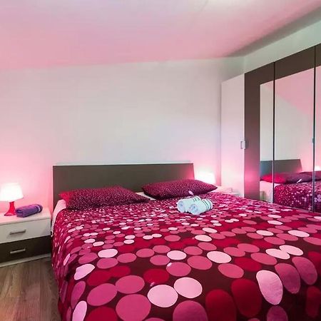 Apartments Marinka Biograd Na Moru Exterior photo