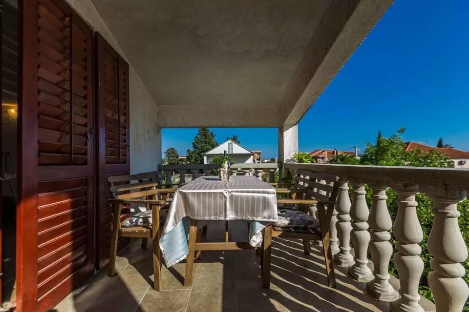 Apartments Marinka Biograd Na Moru Exterior photo